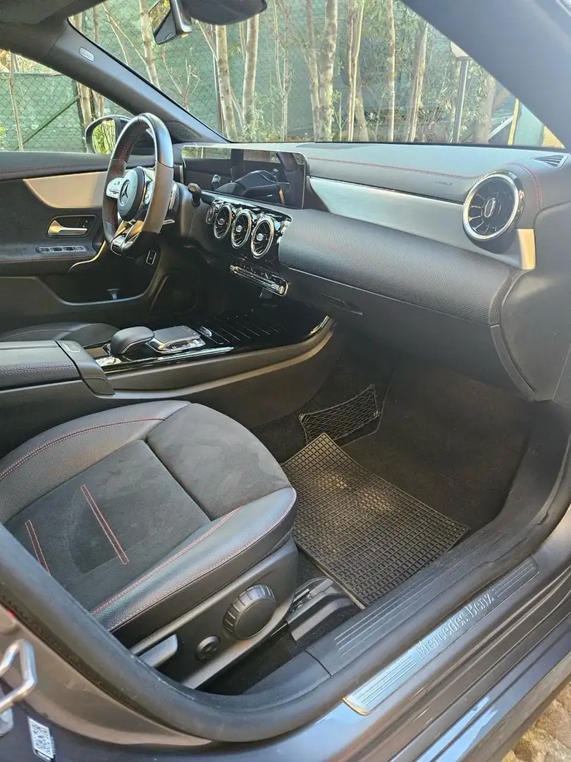 Mercedes-Benz CLA 180 d in vendita presso NexDrive - foto 6