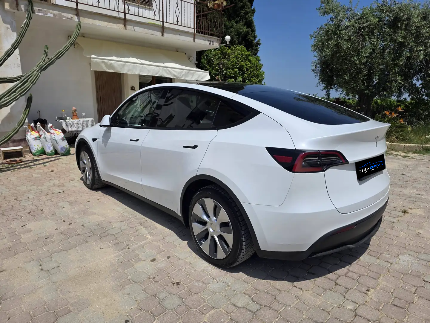 Tesla Model Y in vendita presso NexDrive - foto 2